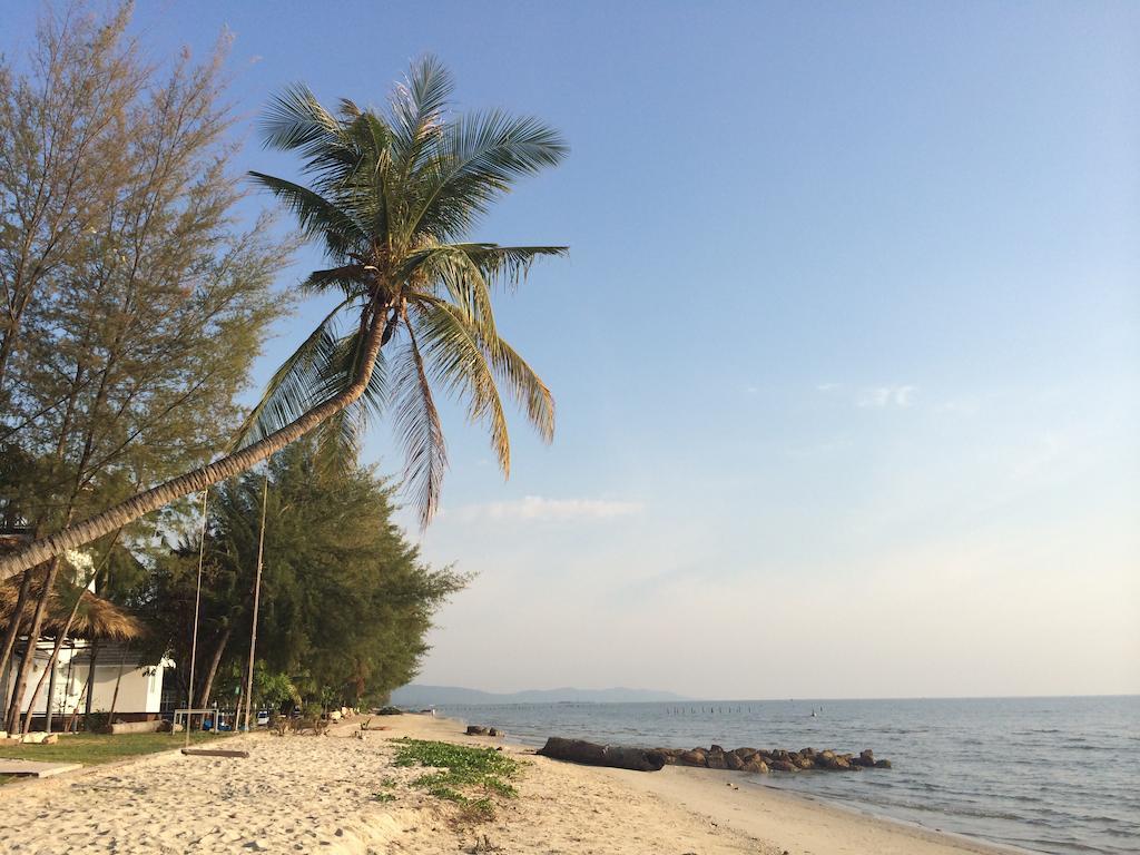 Meet The Sea Hotel Khlong Yai Екстериор снимка